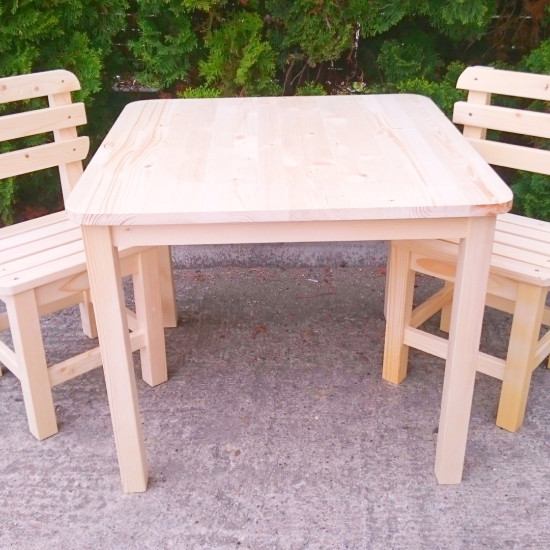 Gyerek asztalka székekkel (egy asztal két szék)
